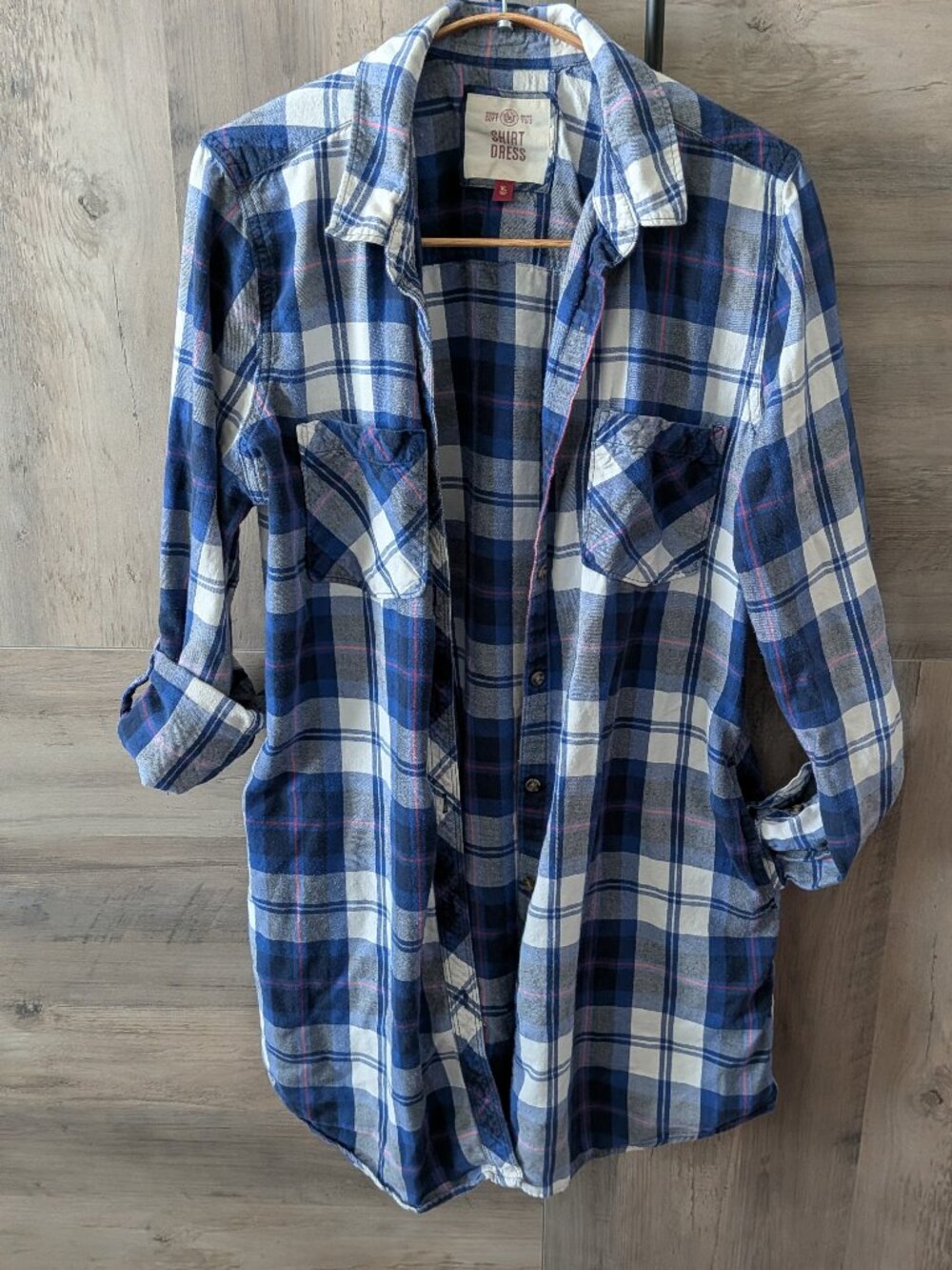 SO Perfectly Soft plaid dress shirt, RN 73277, adjustable sleeve, dress pockets